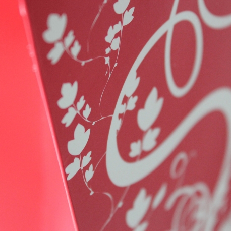 Printed Red & White Luxury Matt Paper Bags With Rope Handles - Ref. Sinenna Printed Red & White Luxury Matt Paper Bags With Rope Handles - Ref. Sinenna