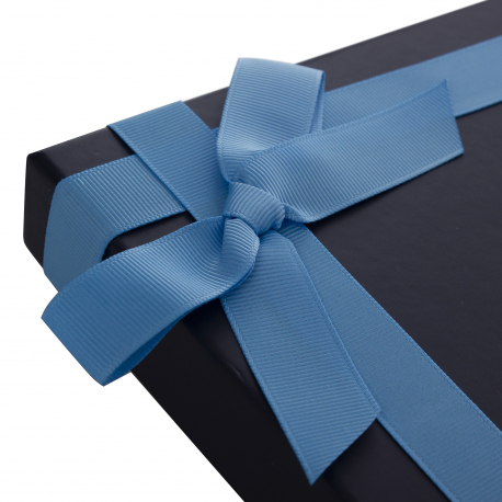Printed Two Piece Box with Insert and Ribbon Bow Ref TrimCheck Printed Two Piece Box with Insert and Ribbon Bow Ref TrimCheck