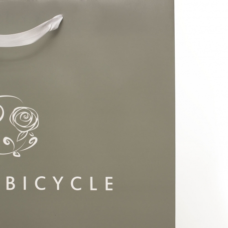 White Satin Closed Handle Bag – Ref. White Bicycle