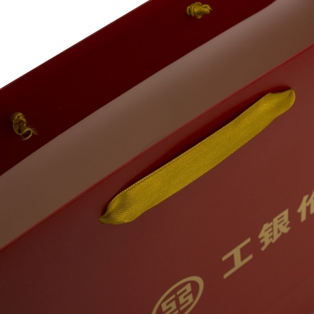 Satin Handle Matt Laminated Gold Foil Bag Ref. ICBC Satin Handle Matt Laminated Gold Foil Bag Ref. ICBC