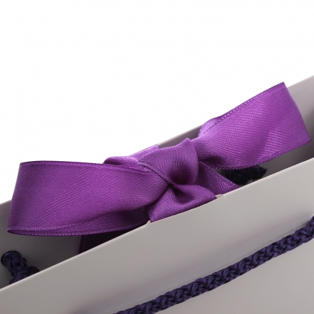 Luxury Card Paper Carrier Bag Ref. Grant Thornton Luxury Card Paper Carrier Bag Ref. Grant Thornton
