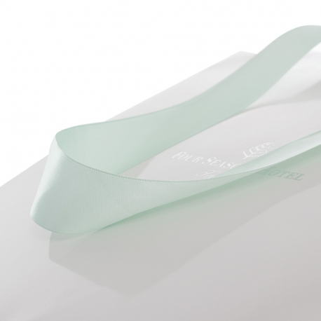 Luxury Bespoke Paper Carrier Bags Ref Four Seasons Luxury Bespoke Paper Carrier Bags Ref Four Seasons