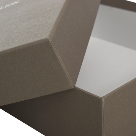 Bespoke Luxury Two-Piece Presentation Box Ref Gillian Million Bespoke Luxury Two-Piece Presentation Box Ref Gillian Million