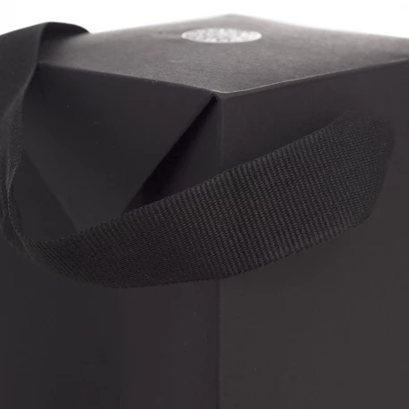 Luxury Paper Bag Ref. ShortCross Luxury Paper Bag Ref. ShortCross