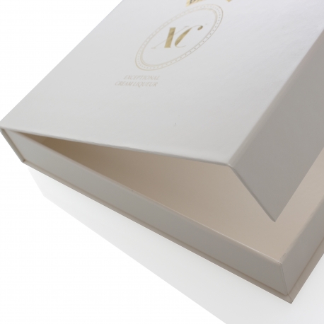 Magnetic Seal Luxury Card Box ref Baileys Magnetic Seal Luxury Card Box ref Baileys