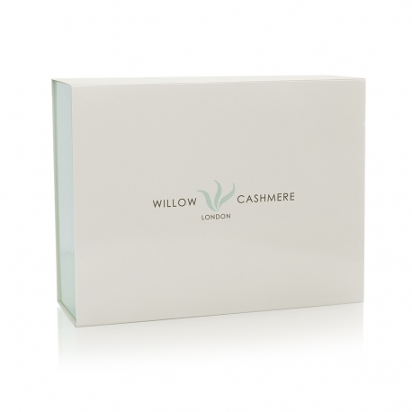 Luxury Magnetic Seal card box ref Willow Cashmere