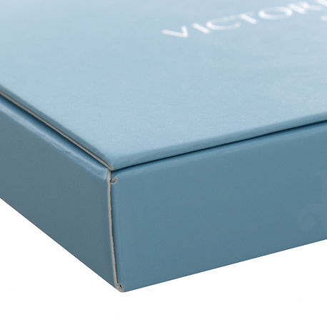 1000x Bespoke Luxury Gift Boxes with magnetic close lids - Victoria Square